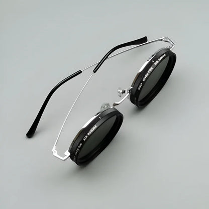 LumoX™ Adaptive Photochromic Shades