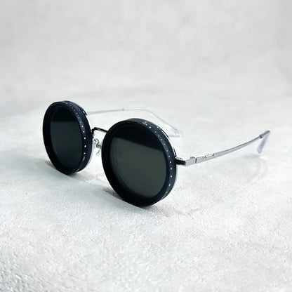 LumoX™ Adaptive Photochromic Shades
